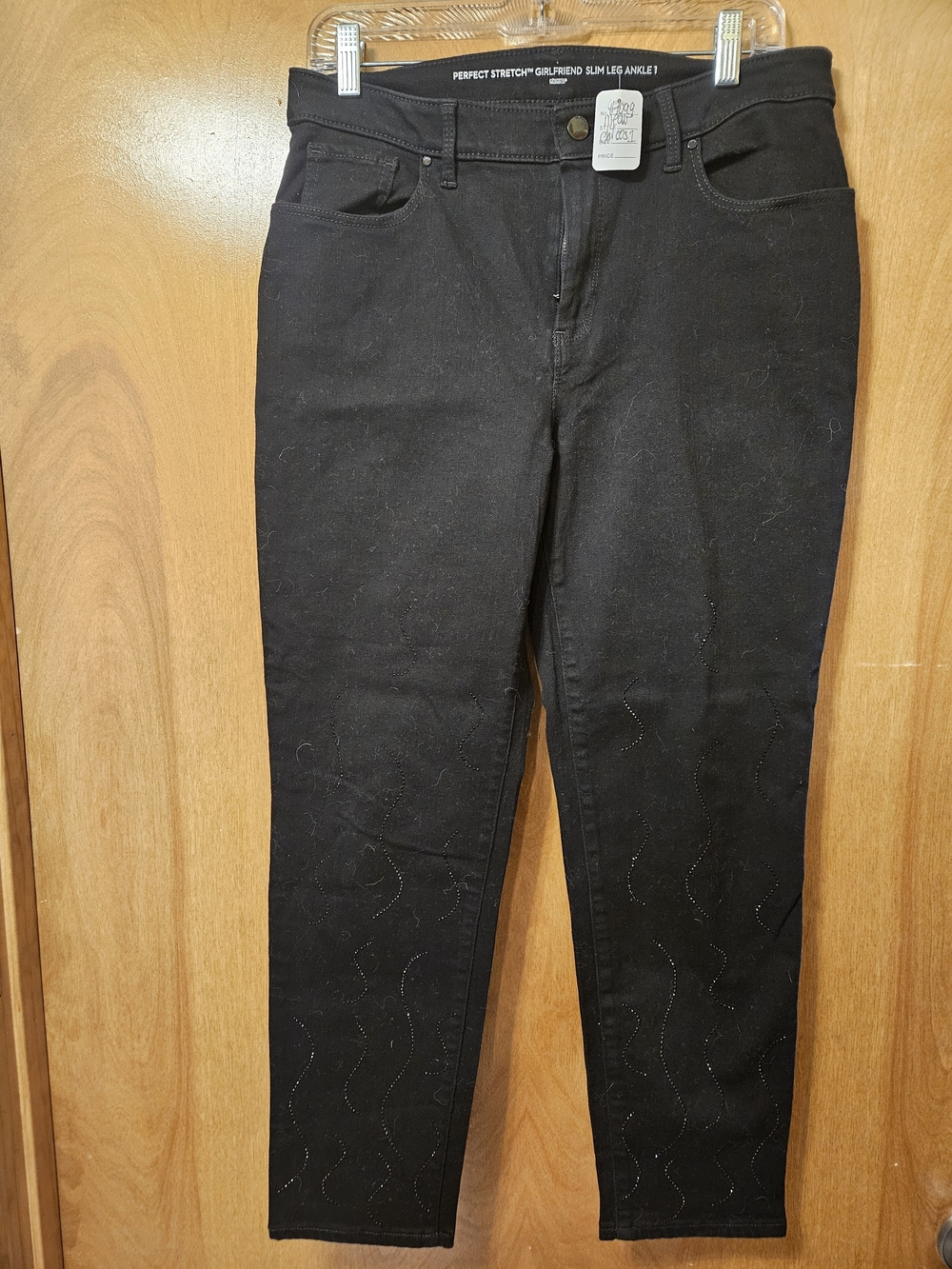Chico's Black Skinny Jeans with Subtle Sparkle Detail Grilfriend